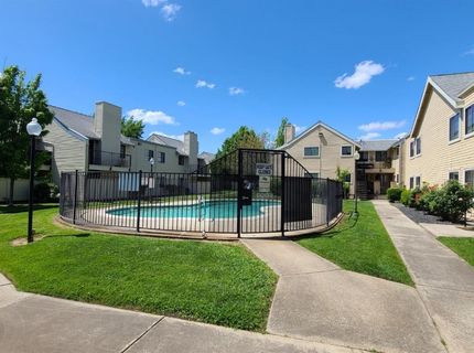 7441 Auburn Oaks Ct #t 14, Unit T 14, Citrus Heights, CA 95621 Photo