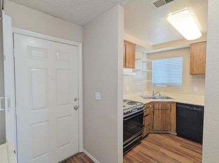 7441 Auburn Oaks Ct #t 14, Unit T 14, Citrus Heights, CA 95621 Photo
