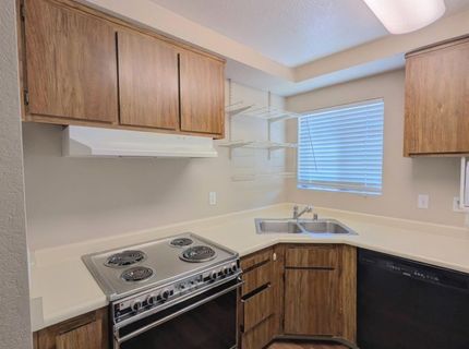 7441 Auburn Oaks Ct #t 14, Unit T 14, Citrus Heights, CA 95621 Photo