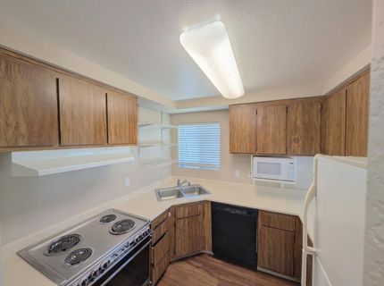 7441 Auburn Oaks Ct #t 14, Unit T 14, Citrus Heights, CA 95621 Photo