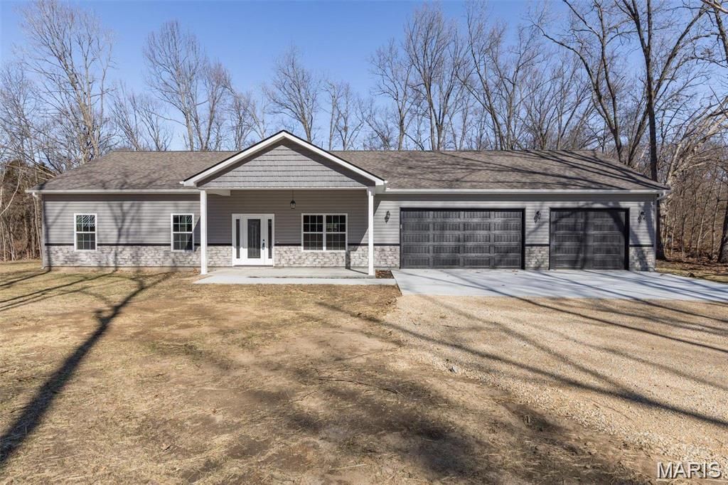 106 Ogborn Drive, Farmington, MO 63640 Main Photo