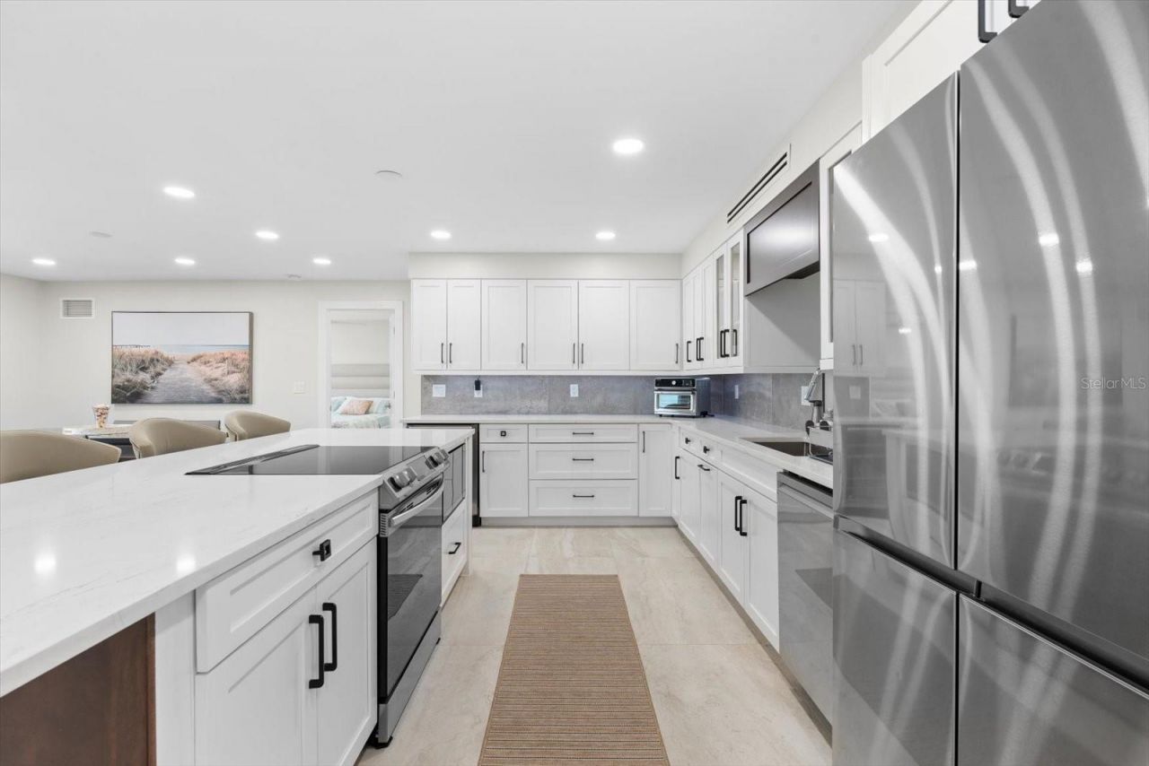 800 Benjamin Franklin Drive, Unit 505, Sarasota, FL 34236 Photo
