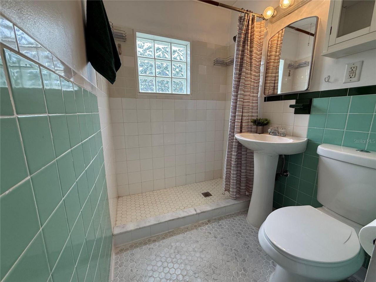 408 3rd Avenue E, Unit A, Bradenton, FL 34208 Photo