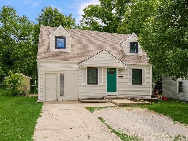 4335 N Oak Trafficway, North Kansas City, MO 64116