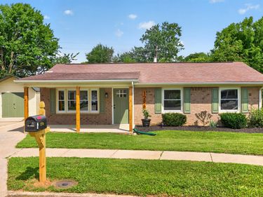 1296 Dorchester Drive, Georgetown, KY 40324