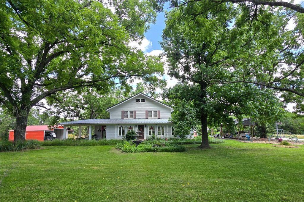 696 Highway 21 N, Berryville, AR 72616 Main Photo