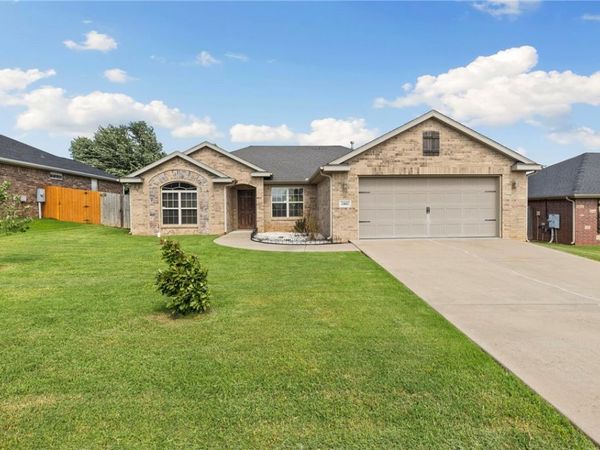 1803 SW Elington Street , Bentonville, AR 72713