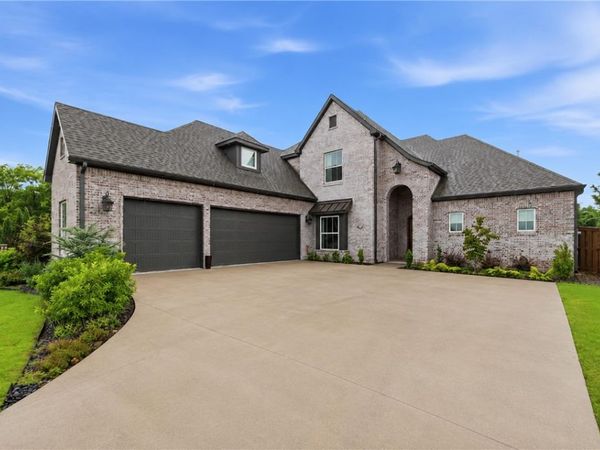 4414 S 86th Place , Bentonville, AR 72713