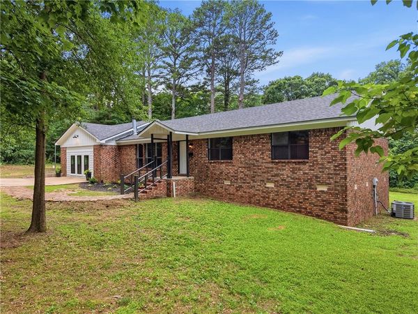 1603 Hilltop Drive , Russellville, AR 72802