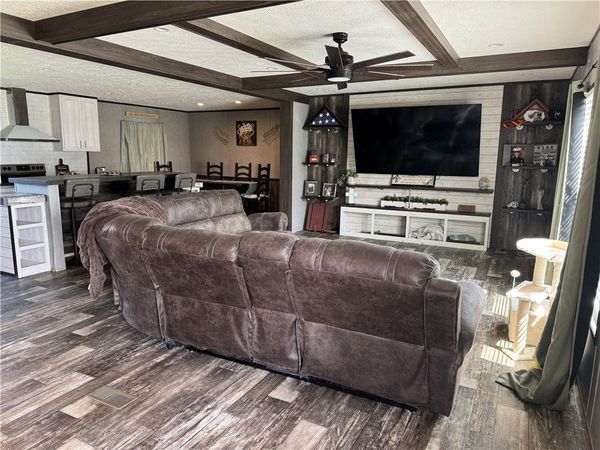 9415 Highway 14 , Omaha, AR 72662