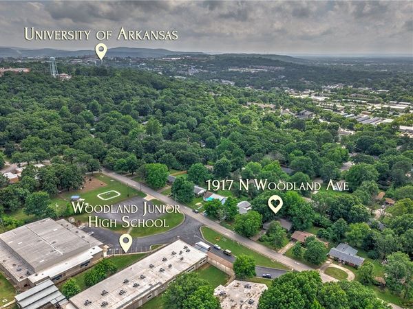 1917 Woodland Avenue , Fayetteville, AR 72703
