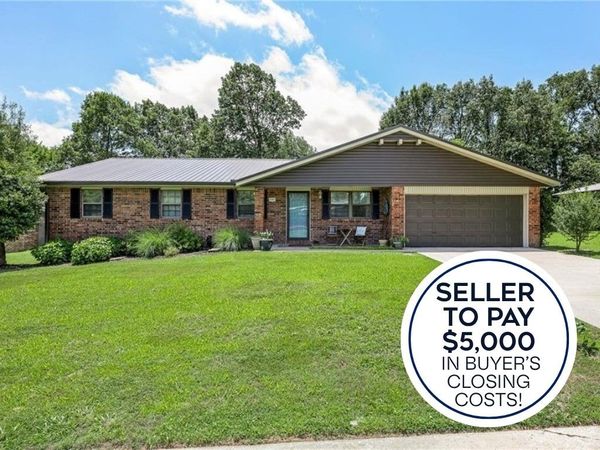3101 N McDonald Avenue, Springdale, AR 72762