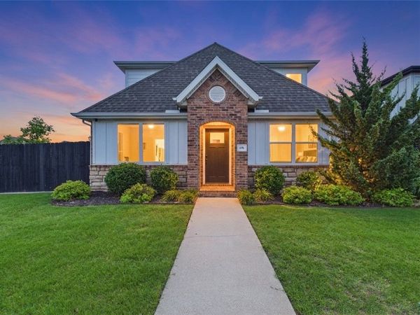 676 N Malbec Road , Fayetteville, AR 72704