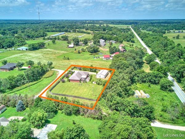 15888 Stave Court , Gentry, AR 72734