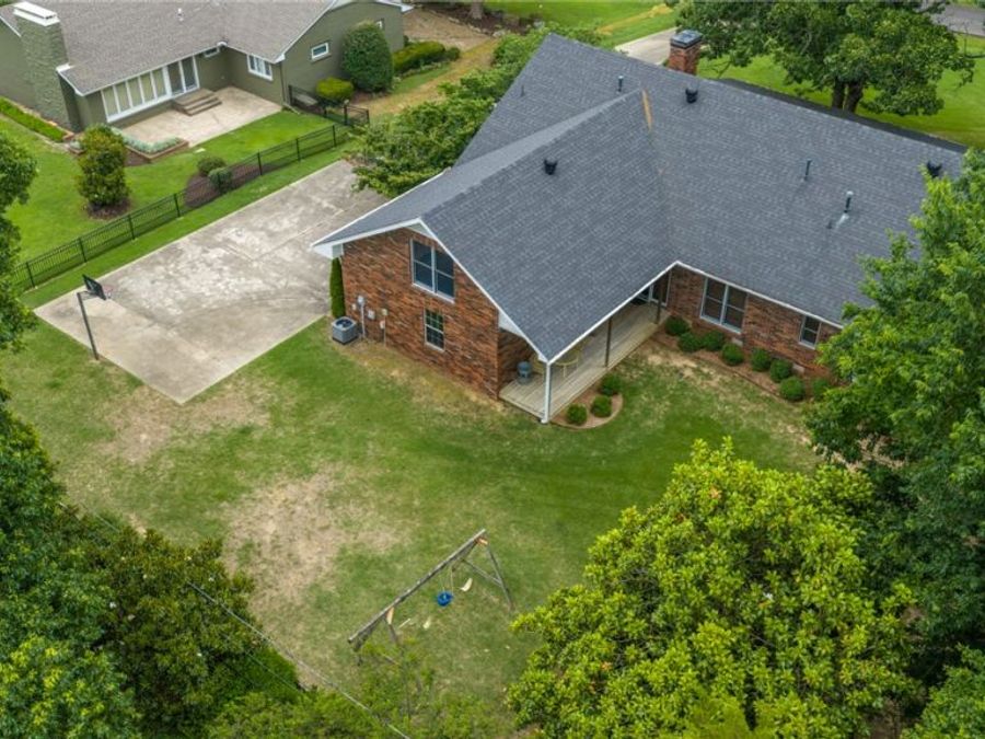 Property Image 38