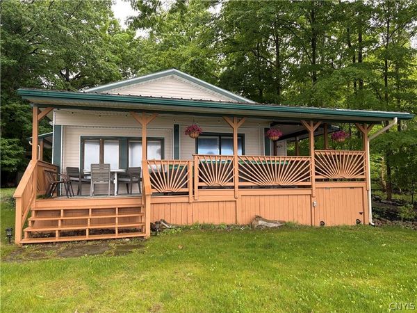 100 Lock Haven Beach Road , Oswego, NY 13126