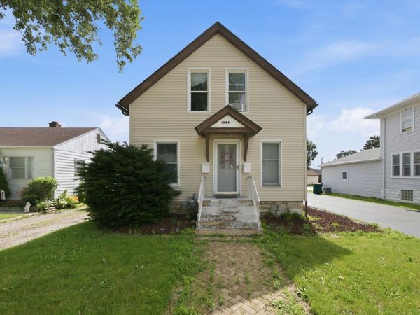 1004 Oakland Avenue , Joliet, IL 60435