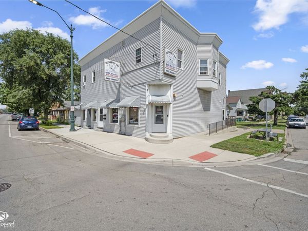 435 E Jackson Street , Joliet, IL 60432