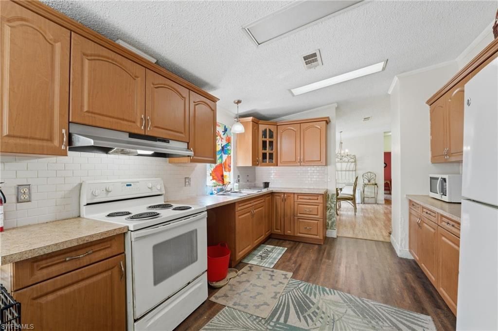 7962 Bartholomew Dr , North Fort Myers, FL 33917 Photo