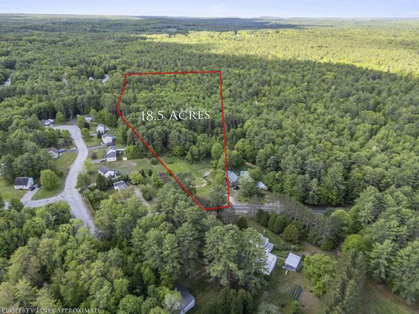 54 Moody Road, Lisbon, ME 04250