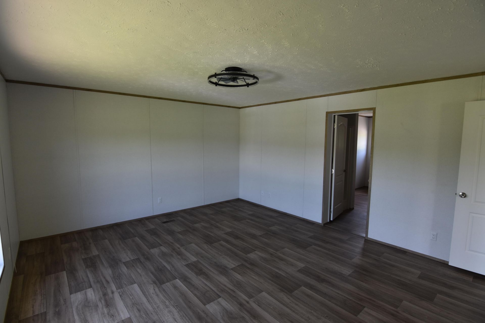 167 Davis Terrace Photo 8