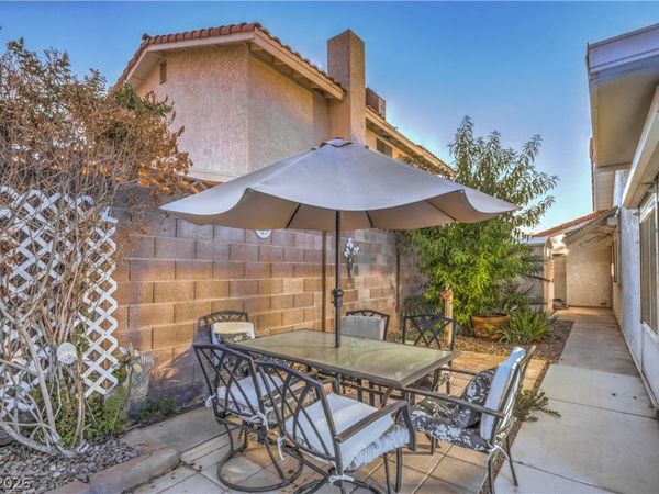 3445 Toquima Circle , Las Vegas, NV 89120