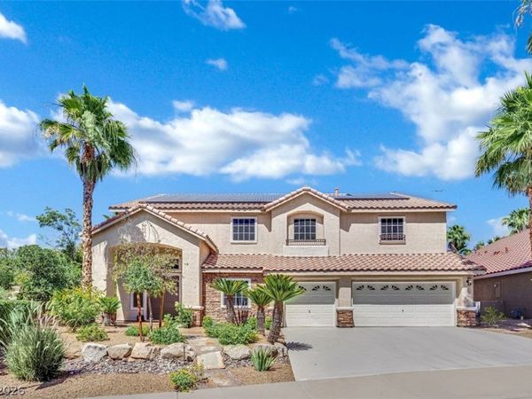 318 Doe Run Circle , Henderson, NV 89012
