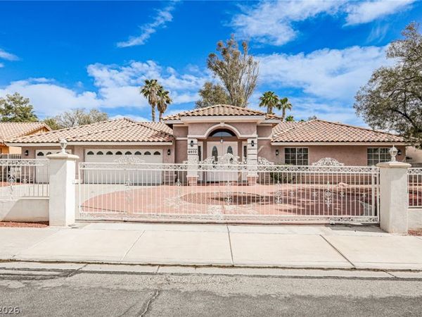 6970 Eldora Avenue , Las Vegas, NV 89117