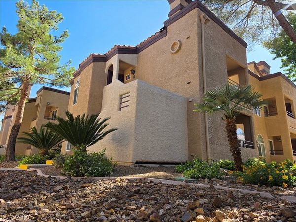 9325 W Desert Inn Road , Unit 226, Las Vegas, NV 89117