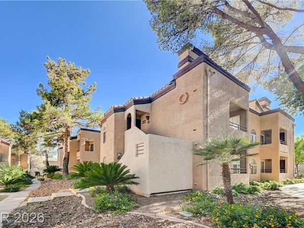 9325 W Desert Inn Road, Unit 226, Las Vegas, NV 89117