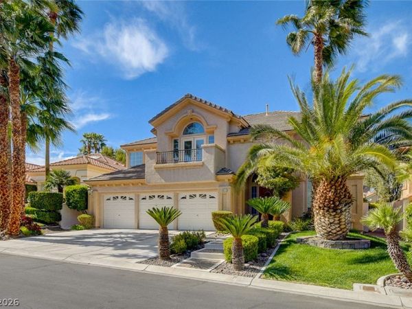 8816 Montagna Drive, Las Vegas, NV 89134