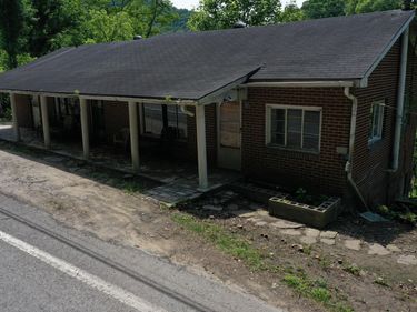 3237 Kentucky 610 , Virgie, KY 41572