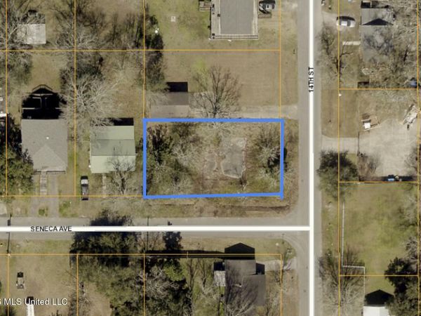 1017 14th Street, Pascagoula, MS 39567