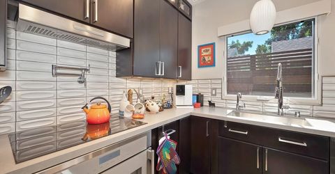 2210 Blues Aly, Sacramento, CA 95816 Photo