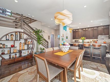 2210 Blues Aly, Sacramento, CA 95816 Photo