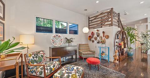 2210 Blues Aly, Sacramento, CA 95816 Photo