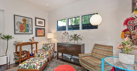 2210 Blues Aly, Sacramento, CA 95816 Photo