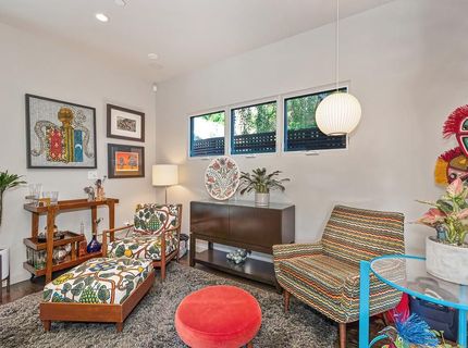 2210 Blues Aly, Sacramento, CA 95816 Photo