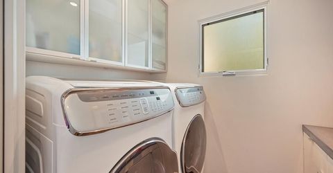 2210 Blues Aly, Sacramento, CA 95816 Photo