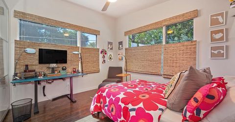 2210 Blues Aly, Sacramento, CA 95816 Photo