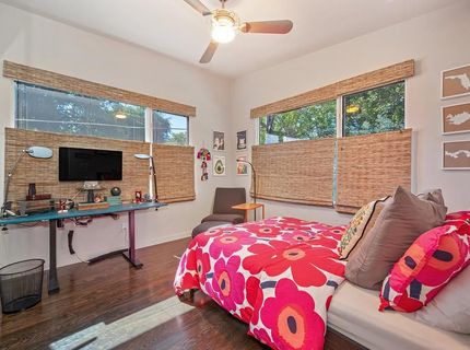 2210 Blues Aly, Sacramento, CA 95816 Photo