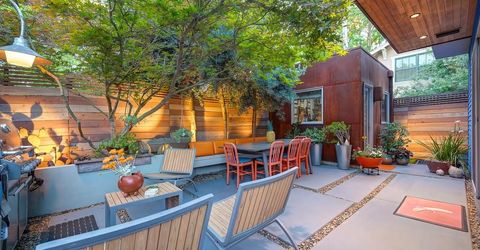 2210 Blues Aly, Sacramento, CA 95816 Photo