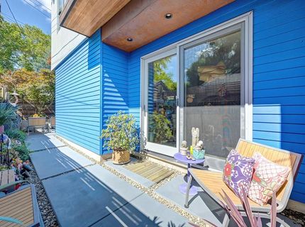 2210 Blues Aly, Sacramento, CA 95816 Photo