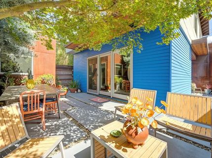 2210 Blues Aly, Sacramento, CA 95816 Photo