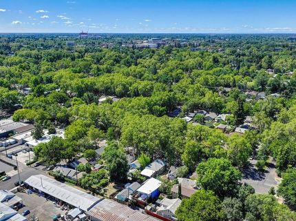 2210 Blues Aly, Sacramento, CA 95816 Photo