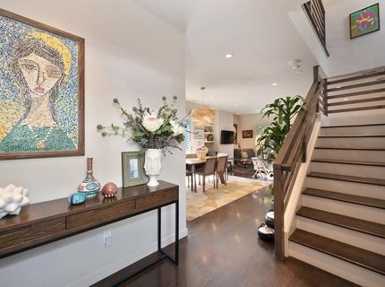 2210 Blues Aly, Sacramento, CA 95816 Photo