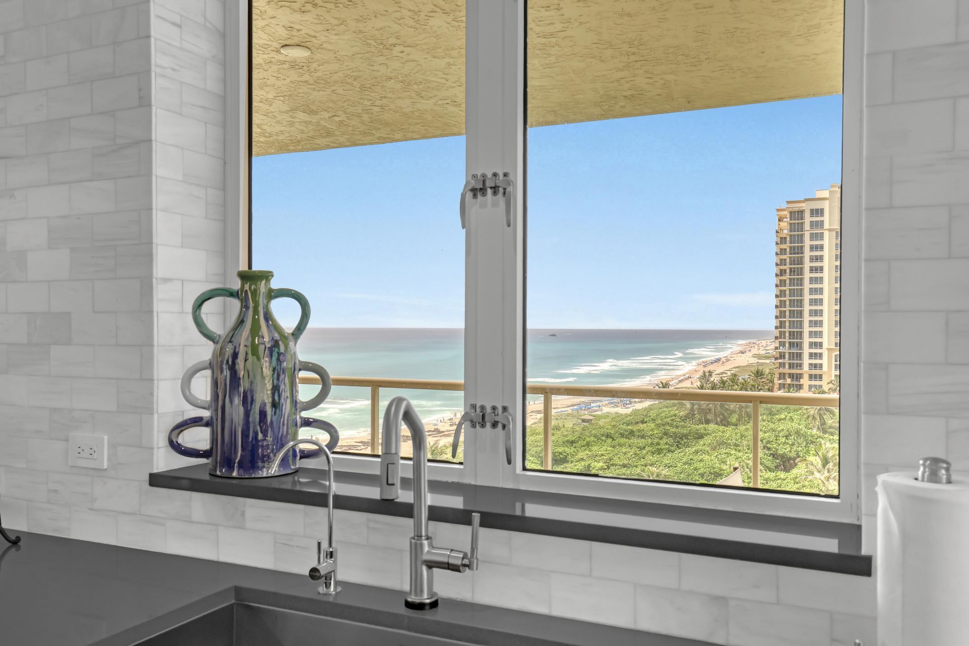 3920 N Ocean Drive, Unit 9b, Singer Island, FL 33404 Photo