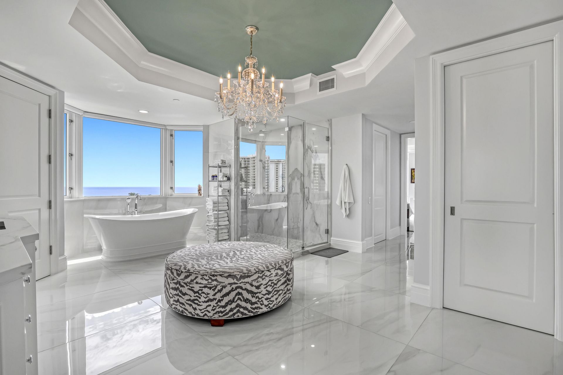 3920 N Ocean Drive, Unit 9b, Singer Island, FL 33404 Photo