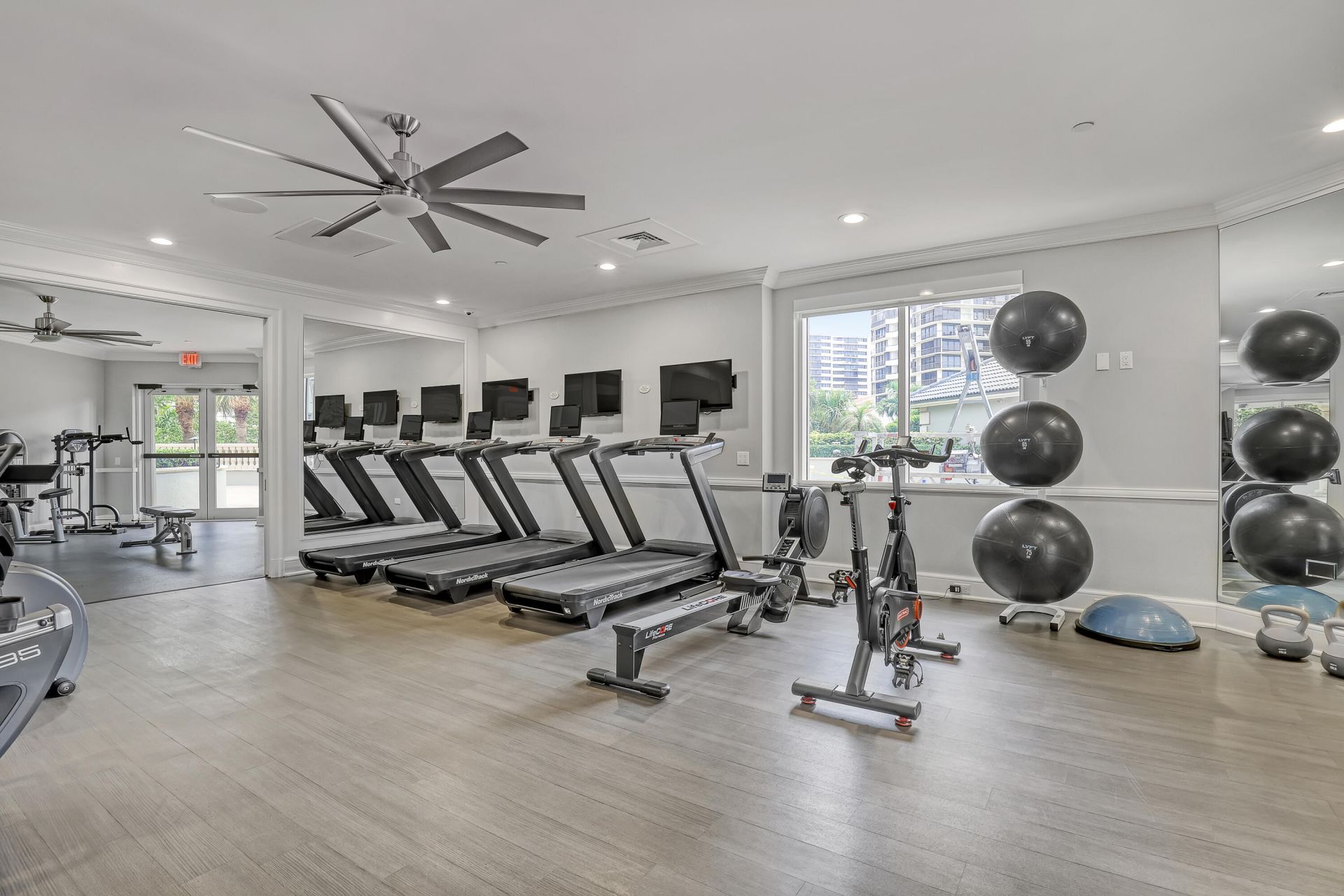 3920 N Ocean Drive, Unit 9b, Singer Island, FL 33404 Photo