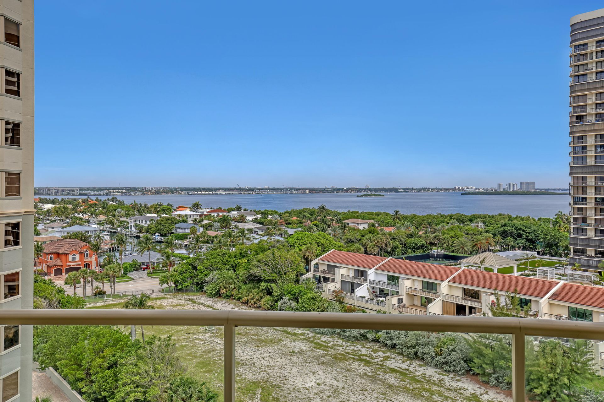 3920 N Ocean Drive, Unit 9b, Singer Island, FL 33404 Photo